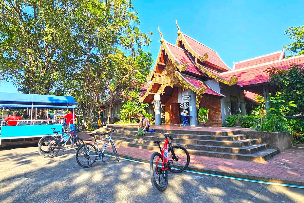 Take a Bike Tour of the Countryside